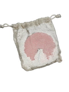 Machine washable makeup remover pad that removes makeup with just water and can be reused